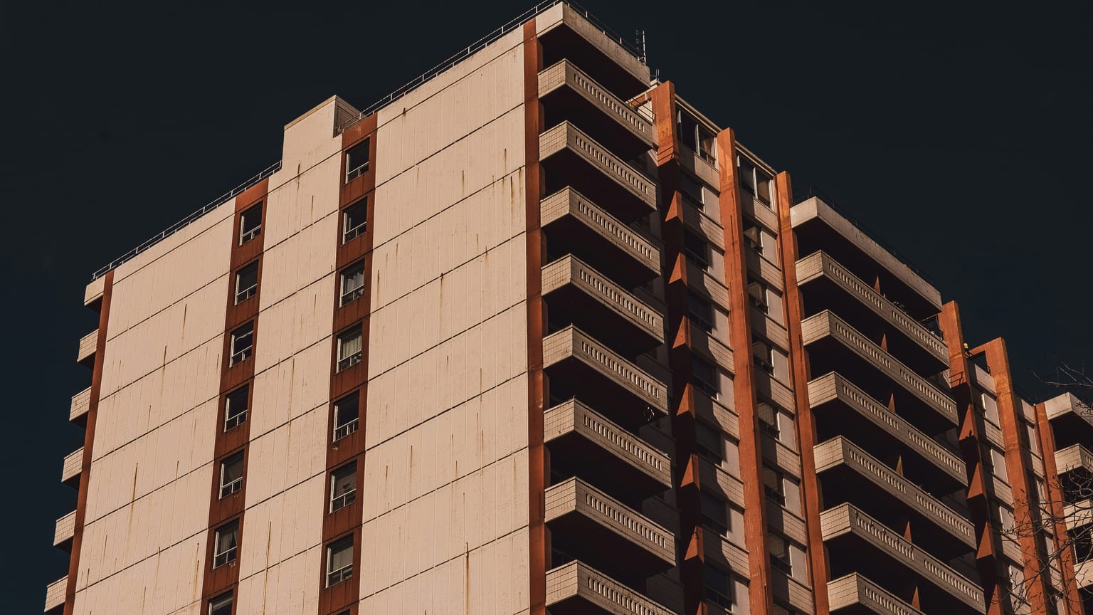 Lakeside Family Home