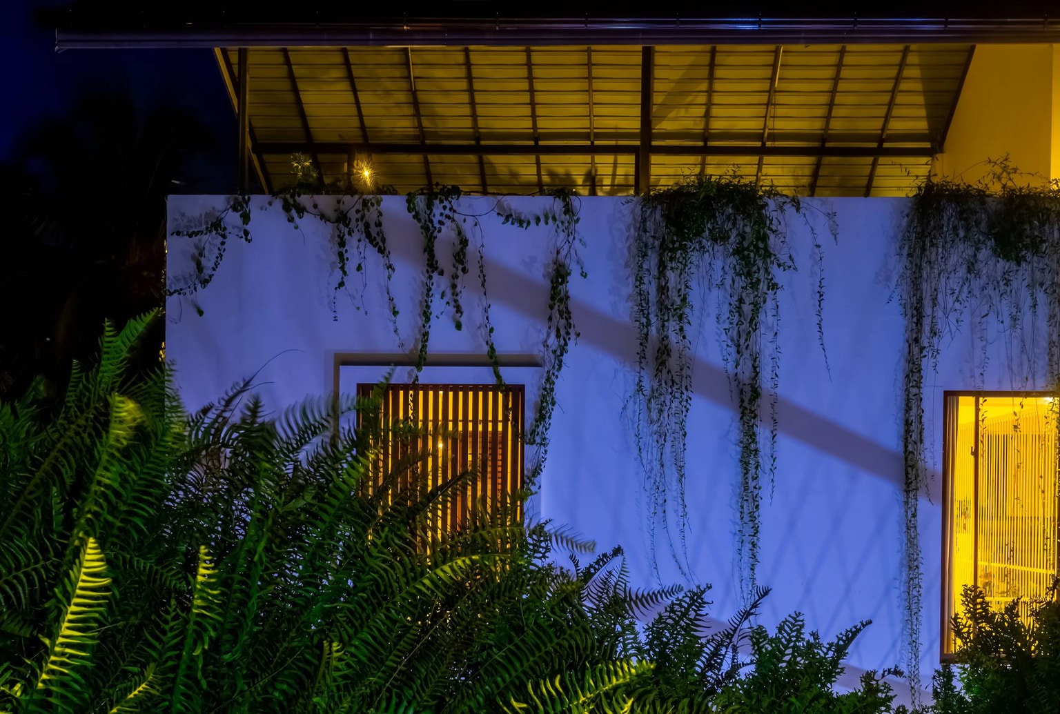 Sustainable architecture with natural elements